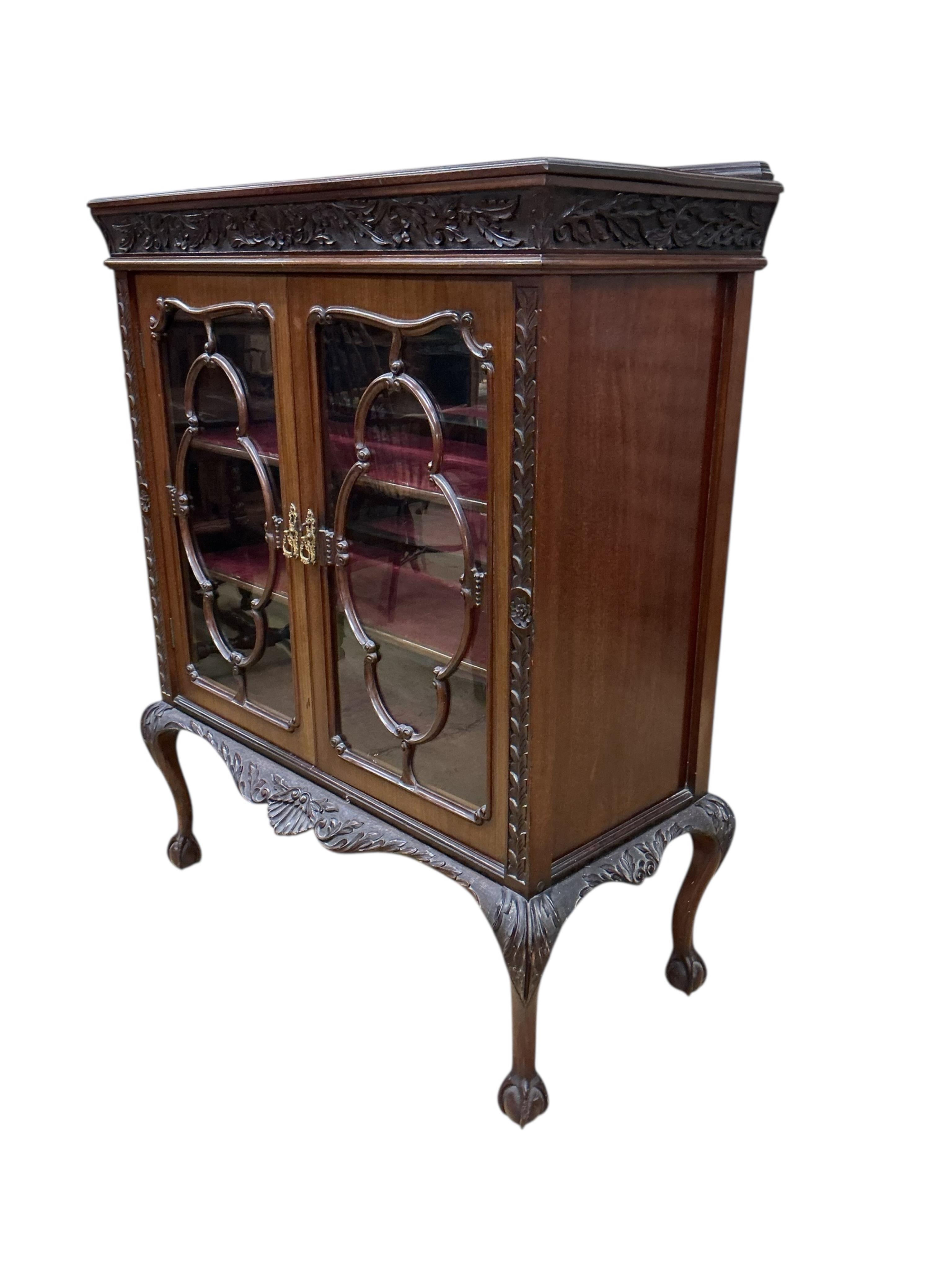 A Victorian mahogany display cabinet, width 91cm, depth 42cm, height 116cm